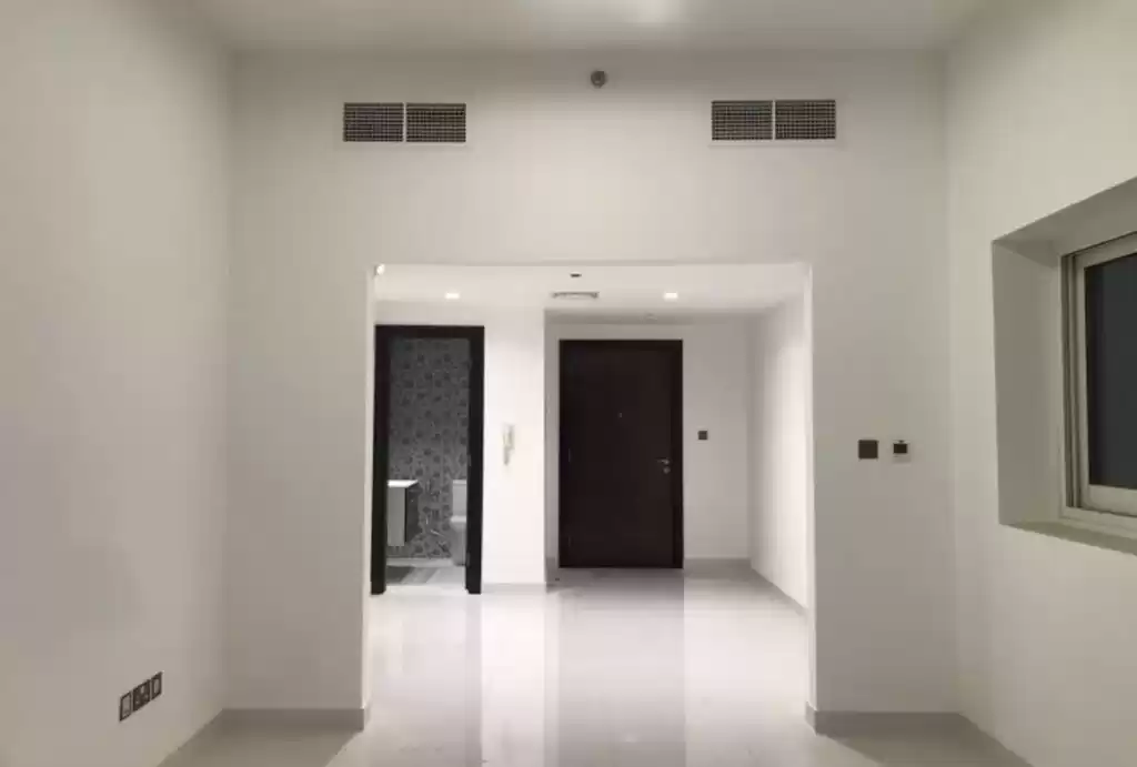 Wohn Klaar eigendom 2 Schlafzimmer U/F Wohnung  zu vermieten in Dubai #23021 - 1  image 
