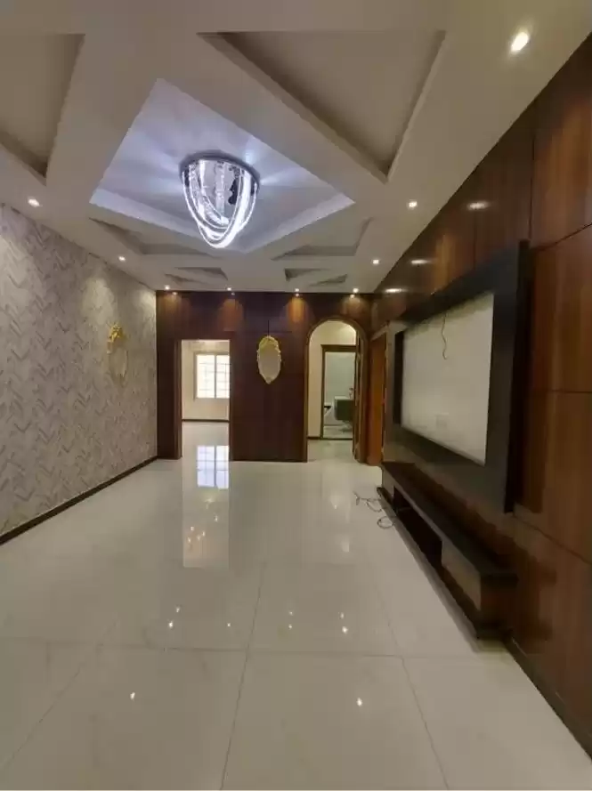 مسکونی املاک آماده 4+ اتاق خواب خدمتکار U/F اپارتمان  برای فروش که در ریاض #23038 - 1  image 
