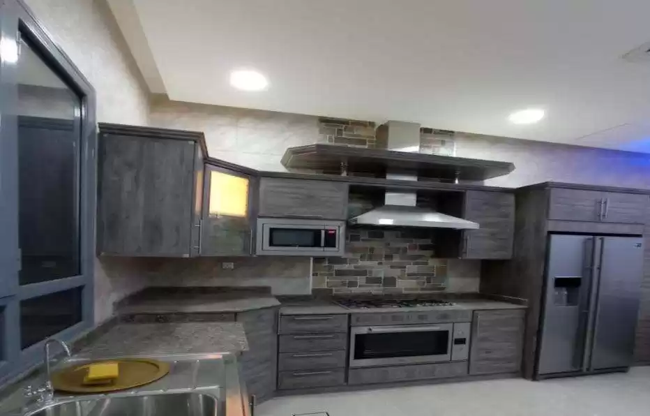 Residential Ready Property 2 Bedrooms U/F Apartment  for rent in Kuwait #23058 - 1  image 