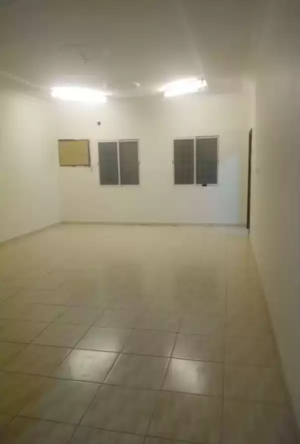 سكني عقار جاهز 2 غرف  غير مفروش شقة  للإيجار في الرياض #23100 - 1  صورة 