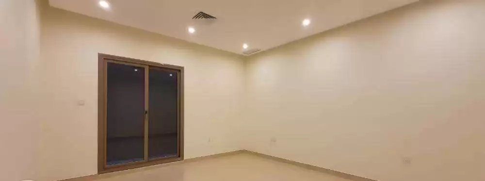 住宅 就绪物业 3+女仆卧室 U/F 公寓  出租 在 科威特 #23177 - 1  image 