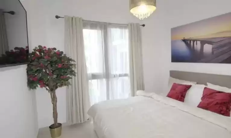 سكني عقار جاهز 3 غرف  مفروش شقة  للإيجار في دبي #23183 - 1  صورة 