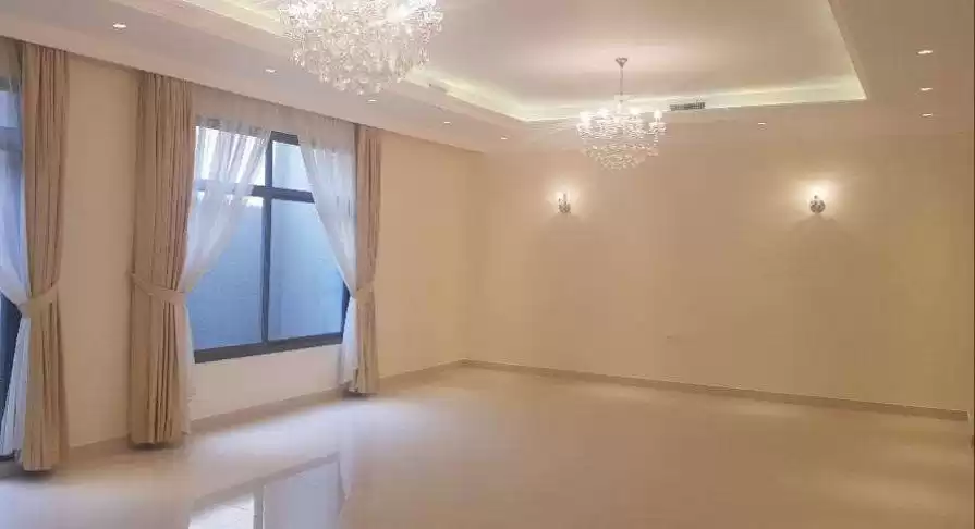 Résidentiel Propriété prête 4 chambres U / f Appartement  a louer au Koweit #23184 - 1  image 