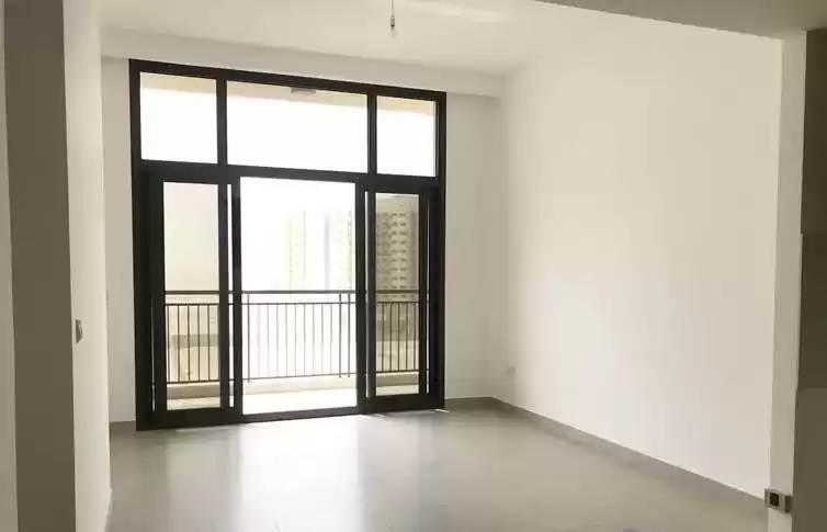 سكني عقار جاهز 2 غرف  غير مفروش شقة  للإيجار في دبي #23204 - 1  صورة 
