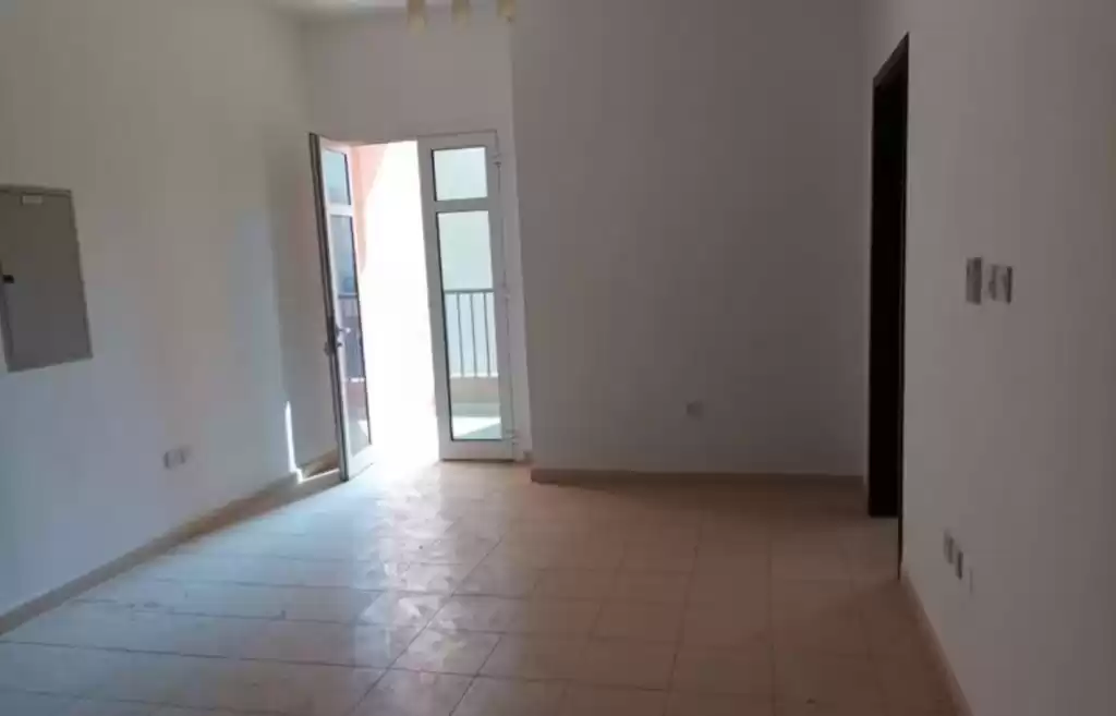 Résidentiel Propriété prête 1 chambre U / f Appartement  a louer au Dubai #23227 - 1  image 