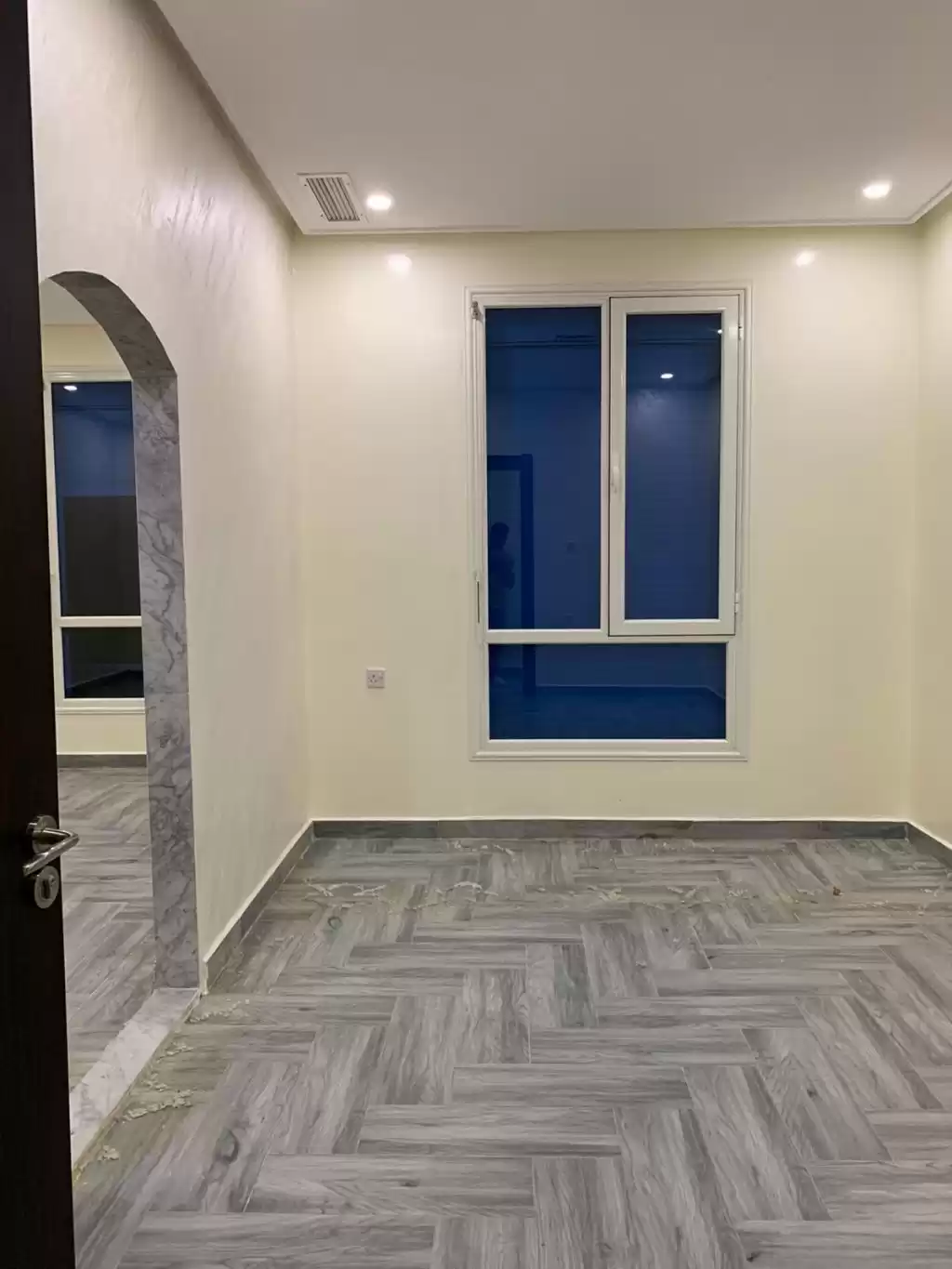 مسکونی املاک آماده 3 خوابه U/F اپارتمان  برای اجاره که در کویت #23233 - 1  image 