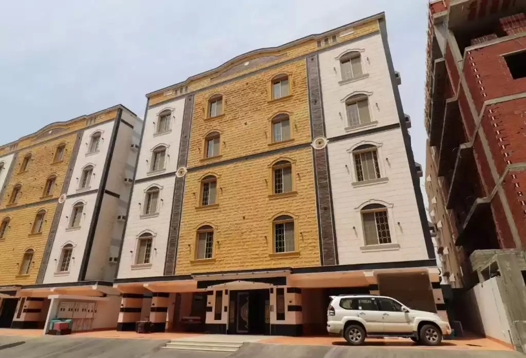 Résidentiel Propriété prête 5 + femme de chambre U / f Appartement  à vendre au Riyad #23251 - 1  image 