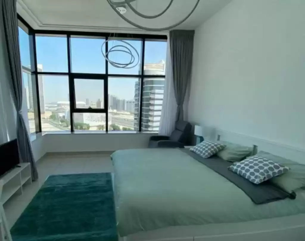 سكني عقار جاهز ستوديو مفروش شقة  للإيجار في دبي #23279 - 1  صورة 