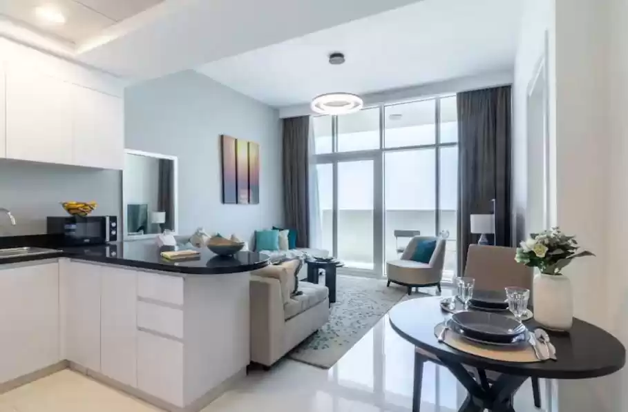 سكني عقار جاهز 2 غرف  مفروش شقة  للإيجار في دبي #23395 - 1  صورة 