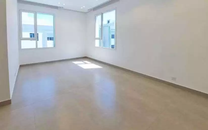 住宅 就绪物业 5 间卧室 U/F 公寓  出租 在 科威特 #23454 - 1  image 