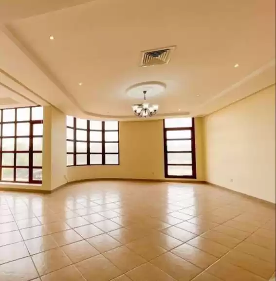 Residential Ready Property 3+maid Bedrooms U/F Apartment  for rent in Kuwait #23495 - 1  image 