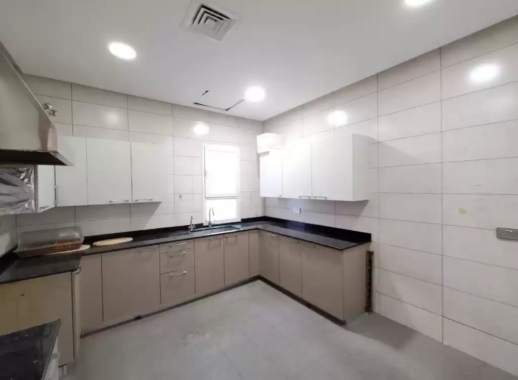 مسکونی املاک آماده 3 خوابه U/F اپارتمان  برای اجاره که در کویت #23540 - 1  image 