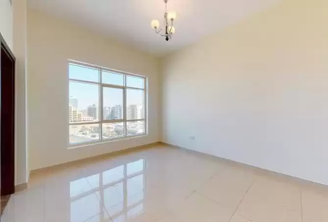 سكني عقار جاهز 4 غرف  غير مفروش فيلا  للإيجار في دبي #23548 - 1  صورة 