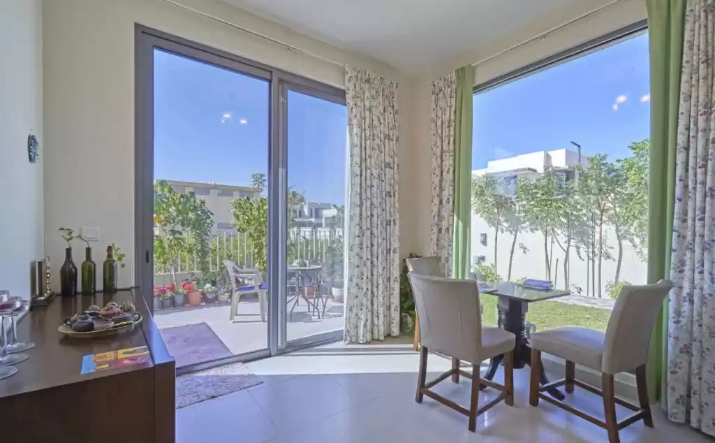Résidentiel Propriété prête 5 chambres F / F Villa autonome  a louer au Dubai #23556 - 1  image 