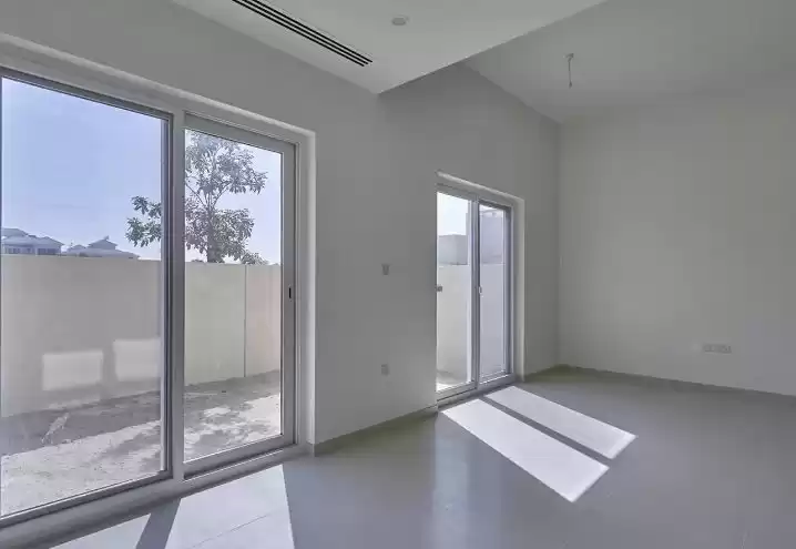 Residential Ready Property 4 Bedrooms U/F Standalone Villa  for rent in Dubai #23582 - 1  image 