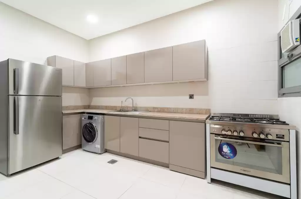 Résidentiel Propriété prête 2 chambres F / F Appartement  a louer au Koweit #23652 - 1  image 