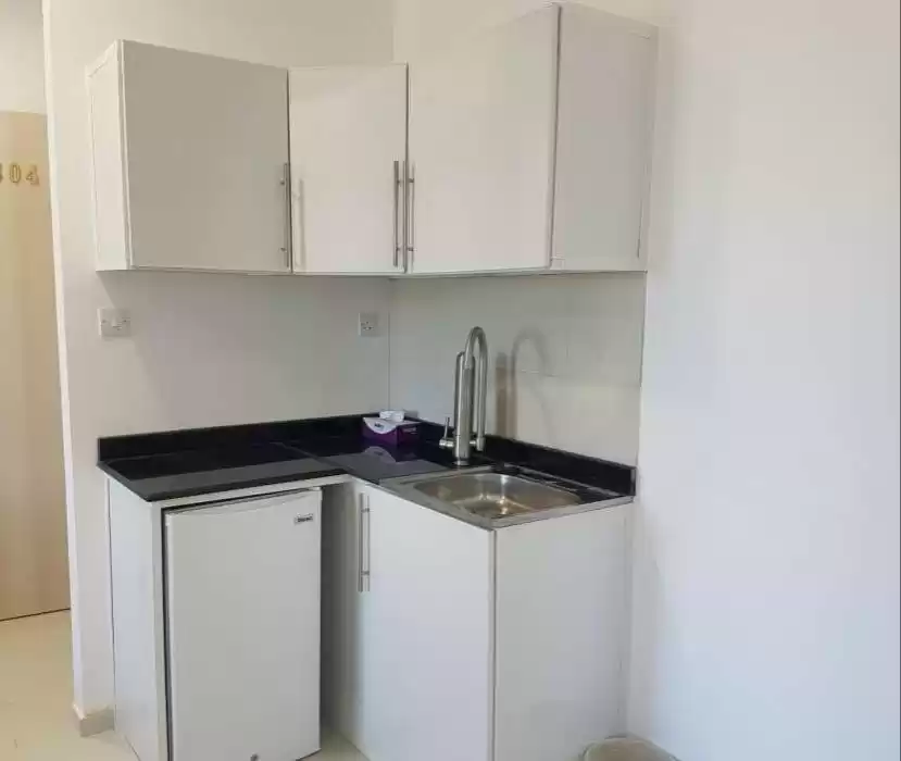 مسکونی املاک آماده 1 اتاق خواب F/F اپارتمان  برای اجاره که در کویت #23660 - 1  image 