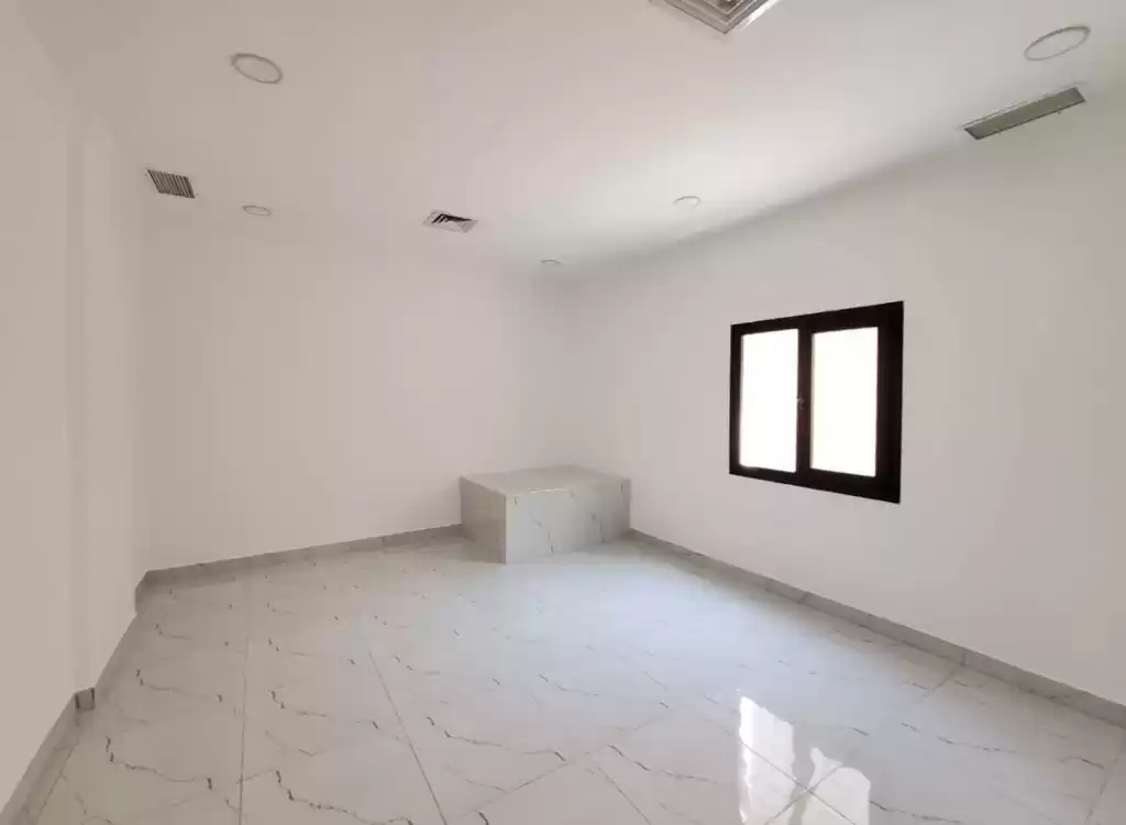 مسکونی املاک آماده 5 اتاق خواب U/F دوبلکس  برای اجاره که در کویت #23675 - 1  image 