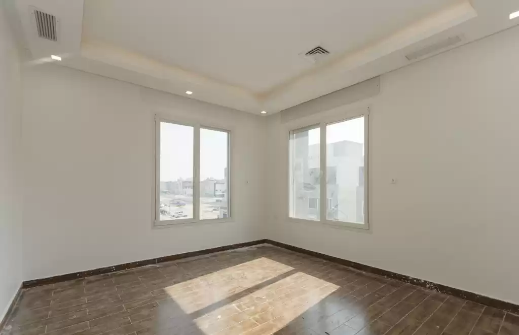 住宅 就绪物业 3 间卧室 U/F 公寓  出租 在 科威特 #23690 - 1  image 