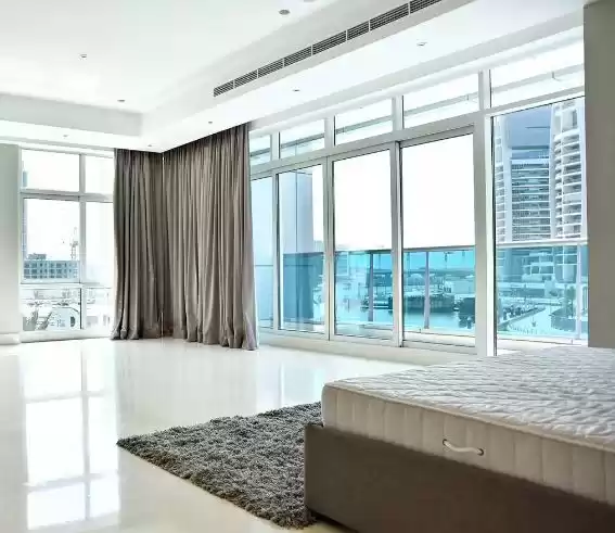 Residential Ready Property 5 Bedrooms S/F Standalone Villa  for rent in Dubai #23748 - 1  image 