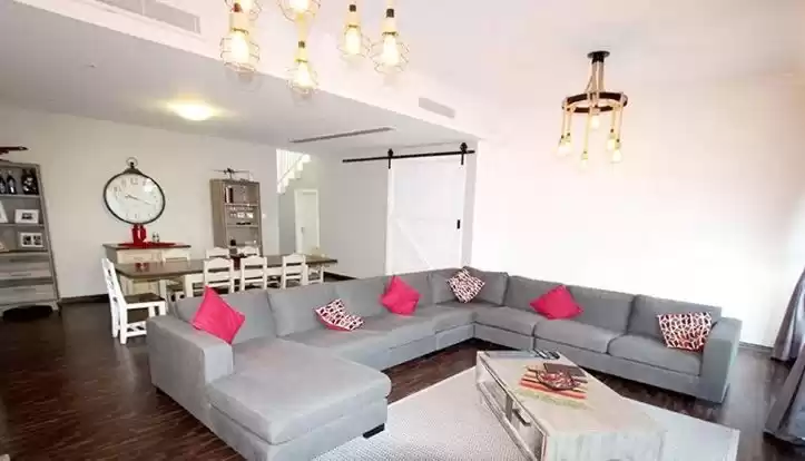 Residential Ready Property 3 Bedrooms F/F Standalone Villa  for rent in Dubai #23758 - 1  image 