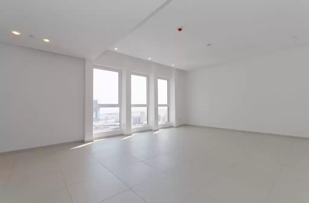 住宅 就绪物业 4 间卧室 U/F 阁楼  出租 在 科威特 #23770 - 1  image 