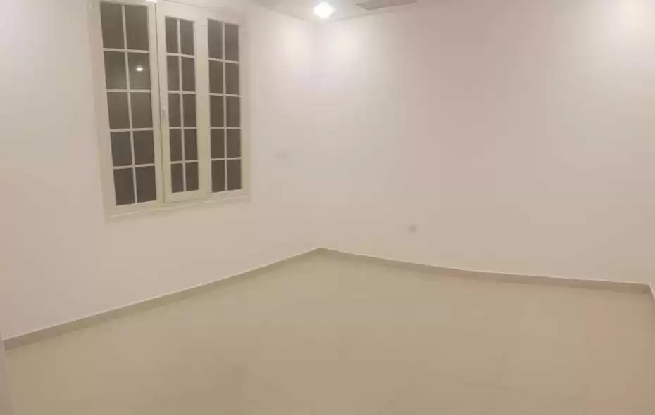 Résidentiel Propriété prête 3 chambres U / f Appartement  a louer au Koweit #23801 - 1  image 