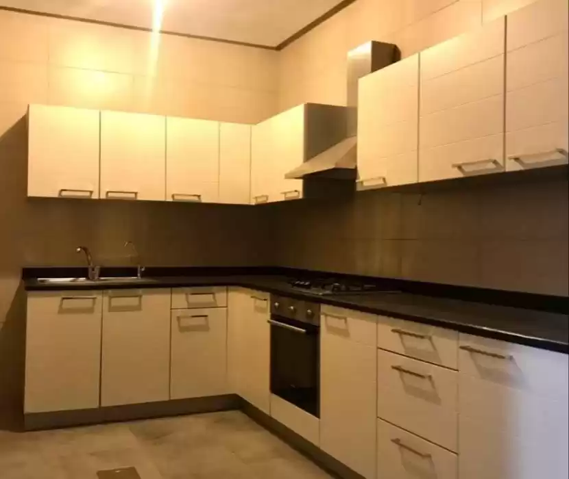 مسکونی املاک آماده 3+ اتاق خواب خدمتکار U/F اپارتمان  برای اجاره که در کویت #23838 - 1  image 