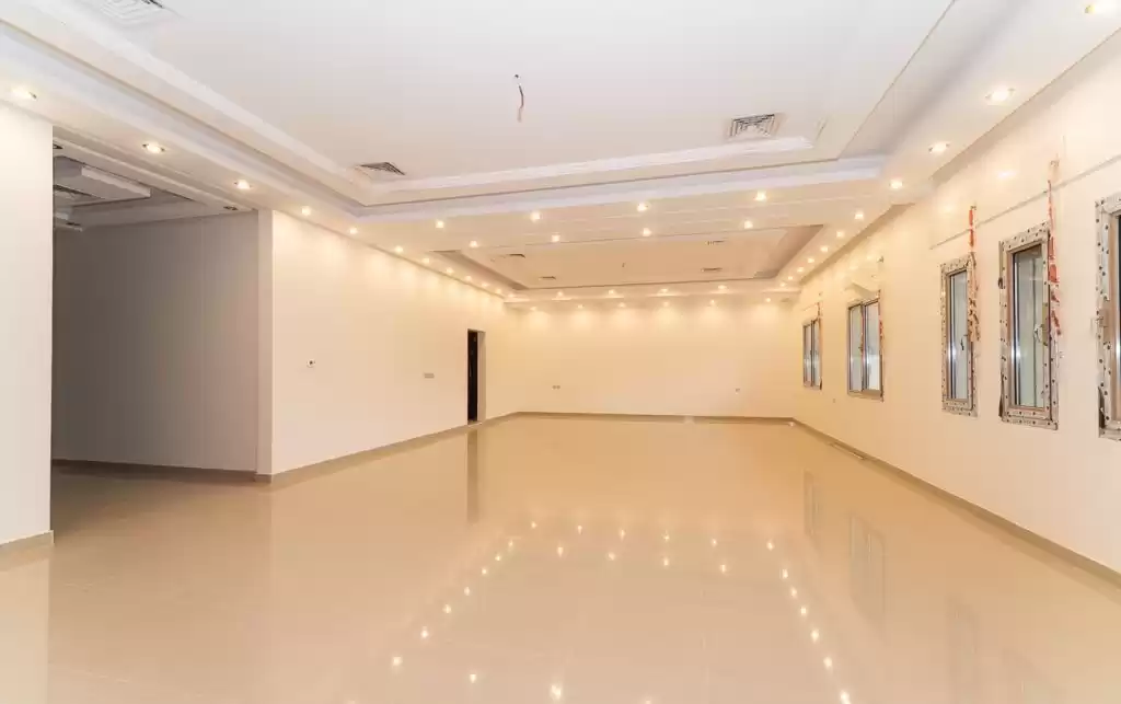 Residencial Listo Propiedad 7+ habitaciones U / F Villa Standerlone  alquiler en Kuwait #23888 - 1  image 
