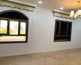 Residential Ready Property 4 Bedrooms U/F Duplex  for rent in Kuwait #23890 - 1  image 