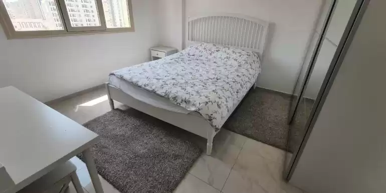 Résidentiel Propriété prête 2 chambres F / F Appartement  a louer au Koweit #23997 - 1  image 