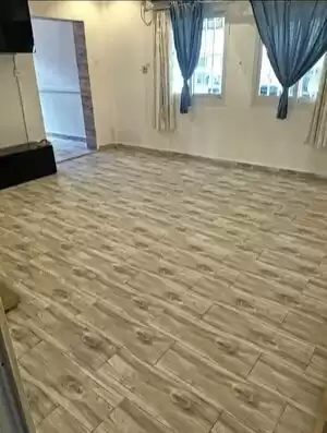Residential Ready Property 2 Bedrooms S/F Apartment  for rent in Kuwait #24005 - 1  image 