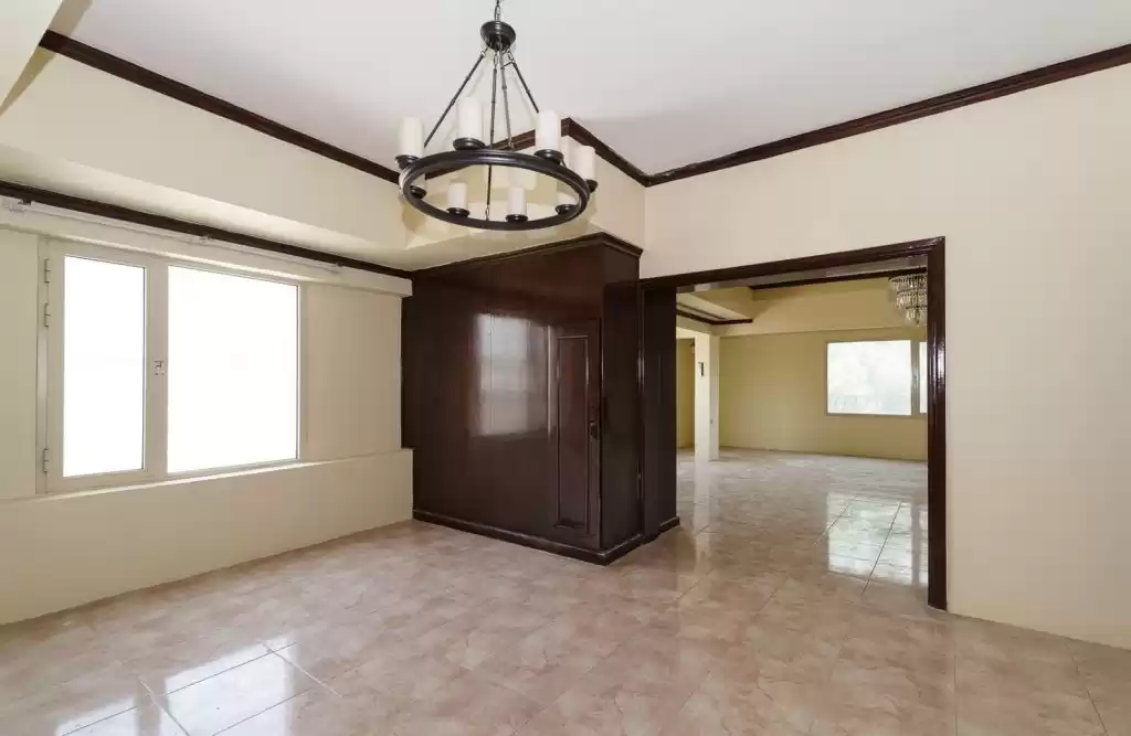 Residential Ready Property 2 Bedrooms U/F Apartment  for rent in Kuwait #24076 - 1  image 