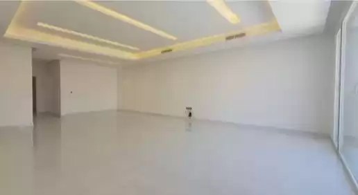 住宅 就绪物业 4 间卧室 U/F 公寓  出租 在 科威特 #24175 - 1  image 
