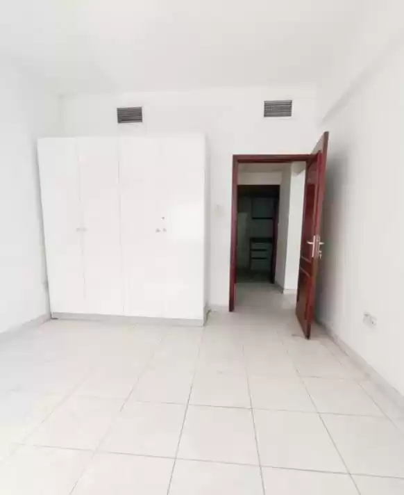 Résidentiel Propriété prête 1 chambre U / f Appartement  a louer au Dubai #24227 - 1  image 