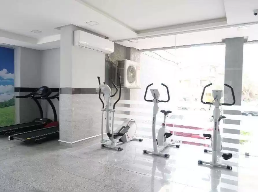 Wohn Klaar eigendom 2 Schlafzimmer F/F Wohnung  zu vermieten in Kuwait #24278 - 1  image 