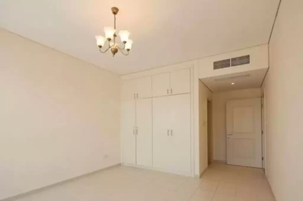 住宅 就绪物业 2 间卧室 U/F 公寓  出租 在 迪拜 #24311 - 1  image 