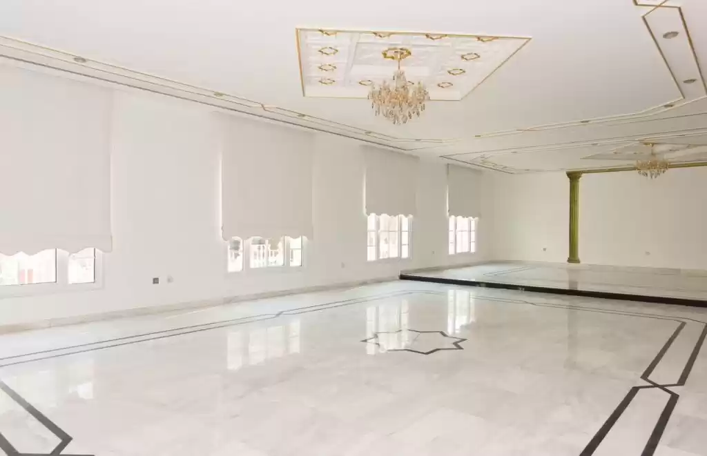 Wohn Klaar eigendom 5 Schlafzimmer U/F Alleinstehende Villa  zu vermieten in Kuwait #24328 - 1  image 
