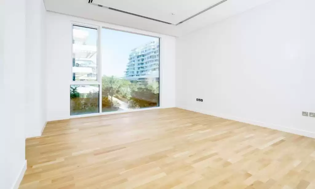 Residential Ready Property 2+maid Bedrooms U/F Apartment  for rent in Dubai #24334 - 1  image 