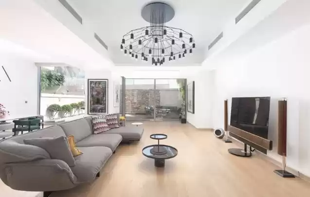 住宅 就绪物业 4+女仆卧室 楼/楼 独立别墅  出售 在 迪拜 #24371 - 1  image 