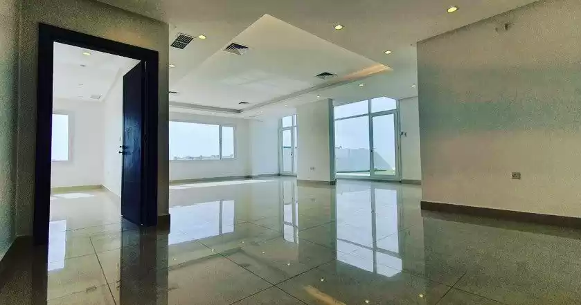 住宅 就绪物业 3 间卧室 U/F 公寓  出租 在 科威特 #24430 - 1  image 