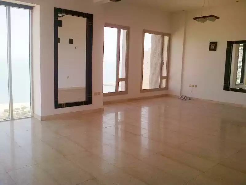 住宅 就绪物业 3 间卧室 U/F 公寓  出租 在 科威特 #24539 - 1  image 