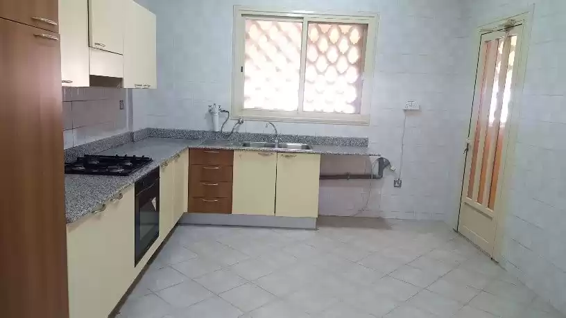 مسکونی املاک آماده 3 خوابه U/F اپارتمان  برای اجاره که در کویت #24541 - 1  image 