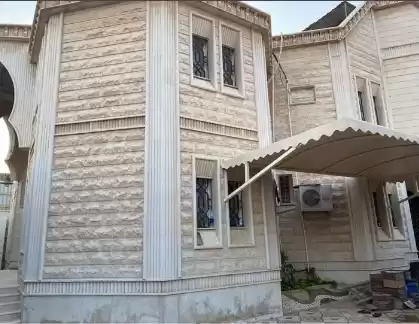 مسکونی املاک آماده 6+ اتاق خواب خدمتکار F/F ویلای مستقل  برای فروش که در ریاض #24598 - 1  image 