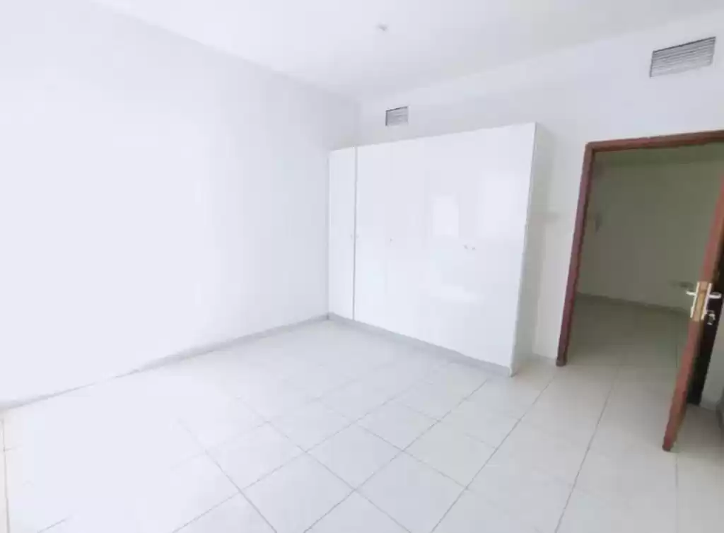 Résidentiel Propriété prête 1 chambre U / f Appartement  a louer au Dubai #24609 - 1  image 