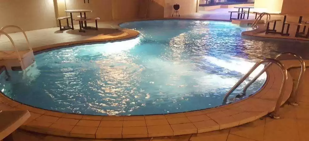 سكني عقار جاهز 3 + غرفة خادمة غير مفروش شقة  للإيجار في الكويت #24610 - 1  صورة 