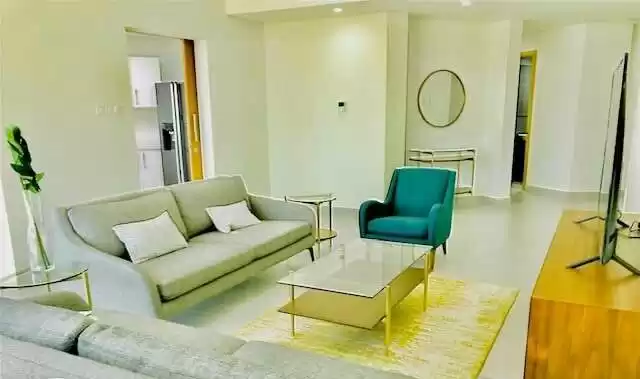 Жилой Готовая недвижимость 2 спальни Ж/Ж Квартира  в аренду в Кувейт #24638 - 1  image 