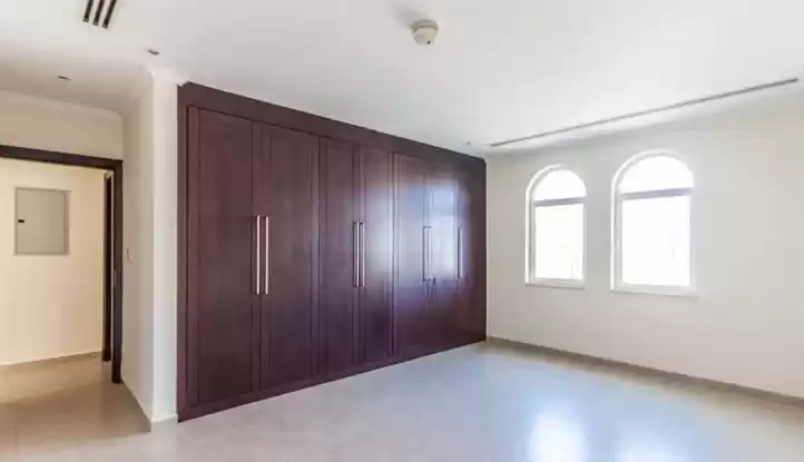 مسکونی املاک آماده 4+ اتاق خواب خدمتکار U/F ویلای مستقل  برای فروش که در دبی #24655 - 1  image 