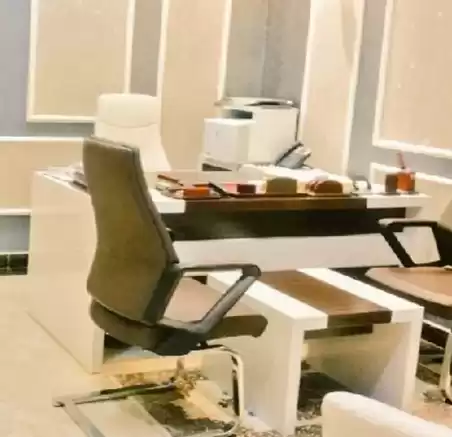 商业的 就绪物业 楼/楼 办公室  出租 在 利雅得 #24827 - 1  image 