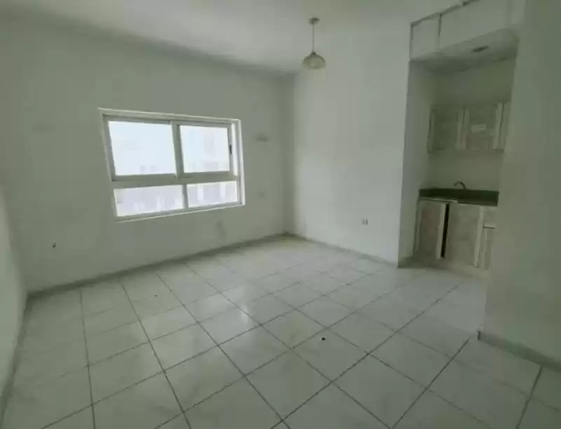 yerleşim Hazır Mülk Stüdyo U/F Apartman  kiralık içinde Dubai #24832 - 1  image 
